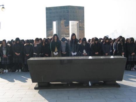 창원 **여자고등학교 참배 이미지